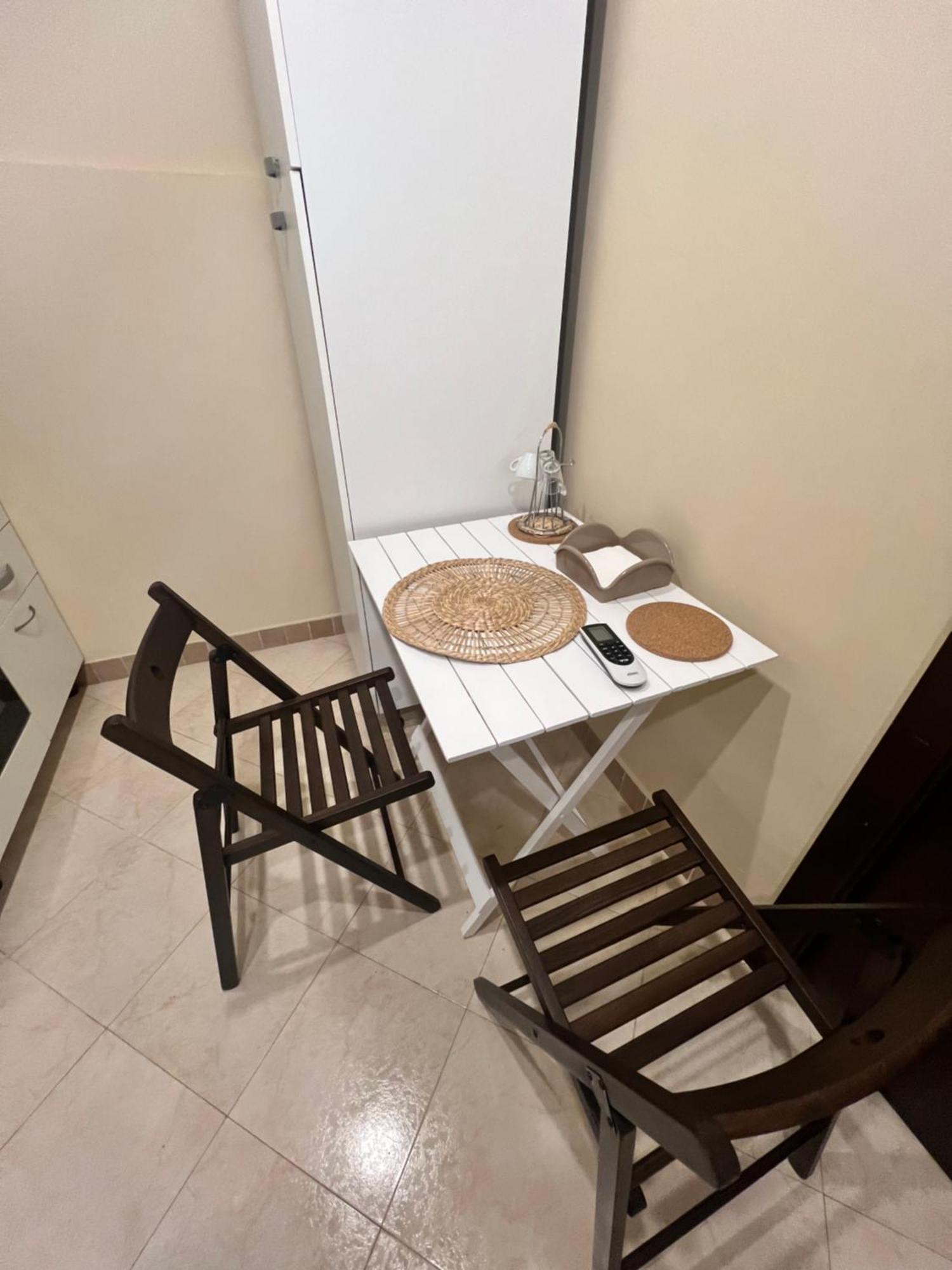 Piazzetta 42 Holiday Room Трани Экстерьер фото
